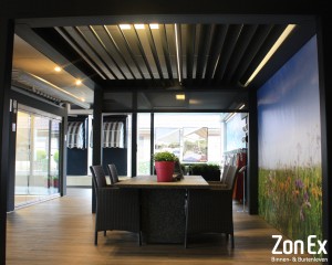 Lamellen overkapping showroom Enschede ZonEx