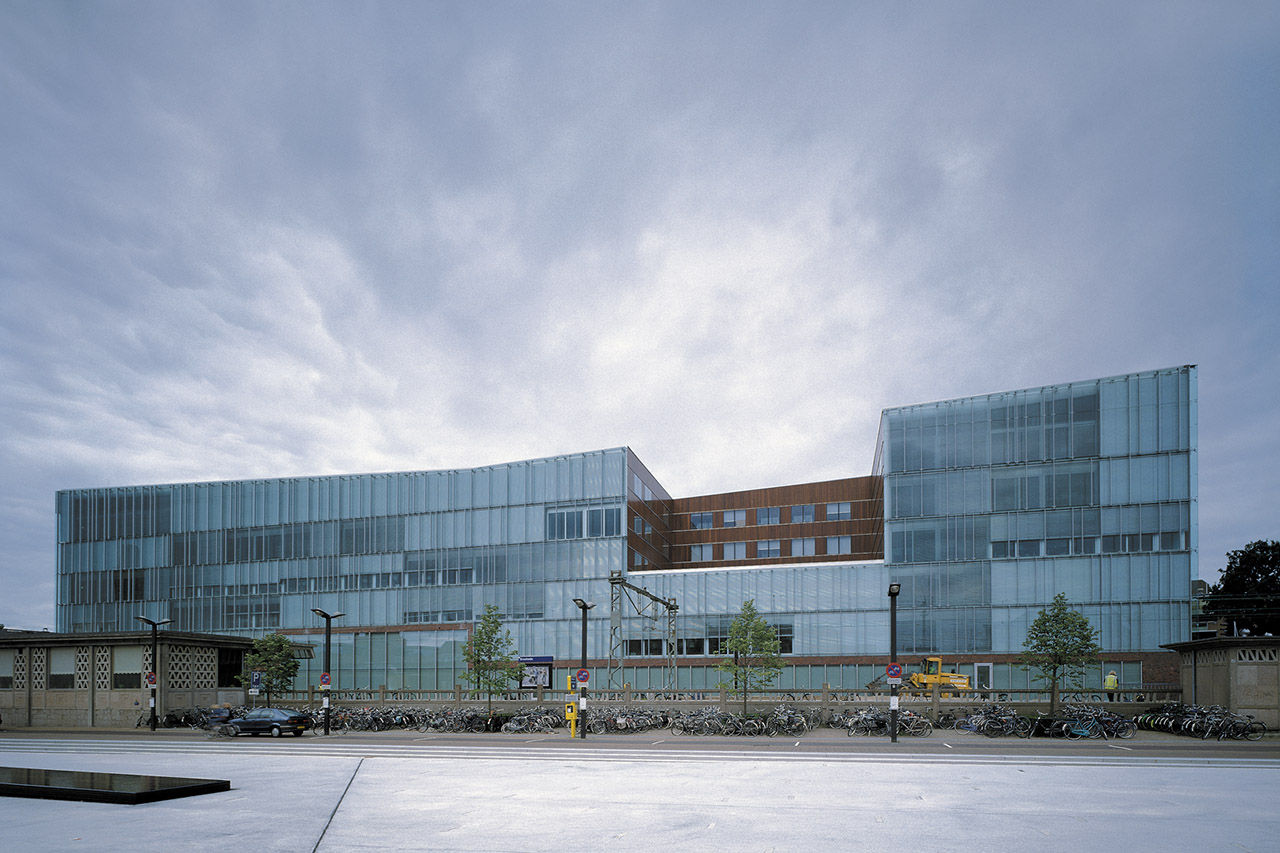 Buitenjaloezieen-stadskantoor-enschede