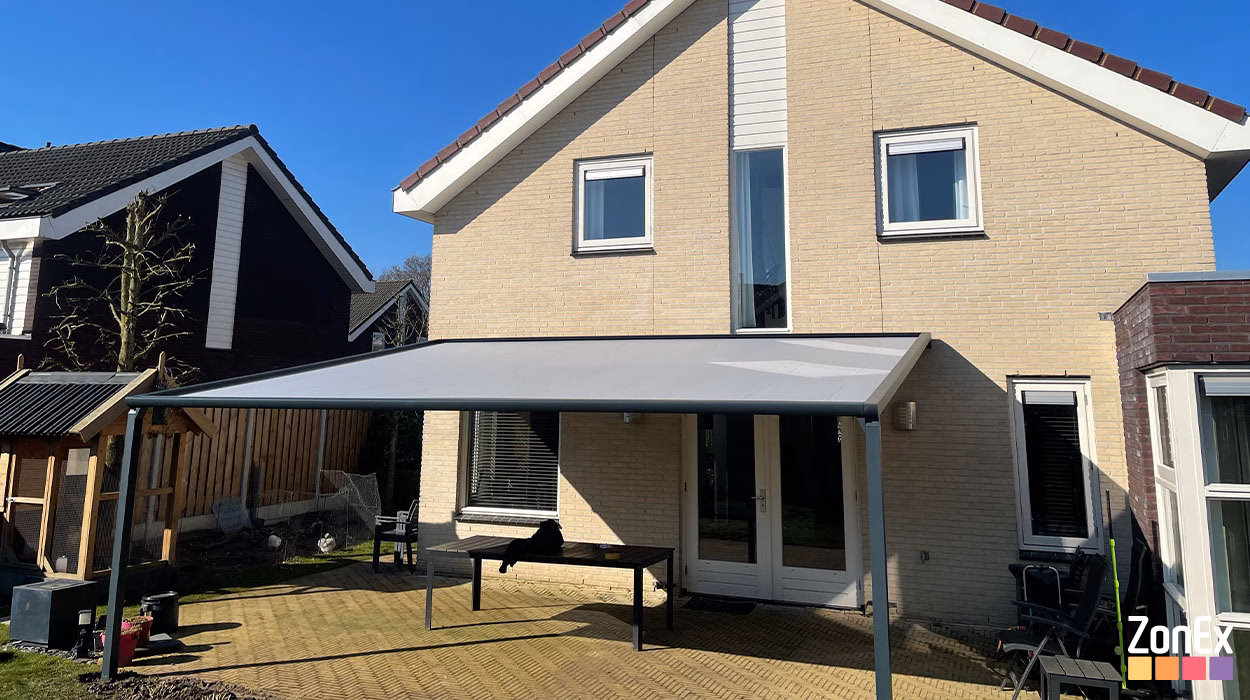 Pergola B128 Brustor aangebouwd aan woning