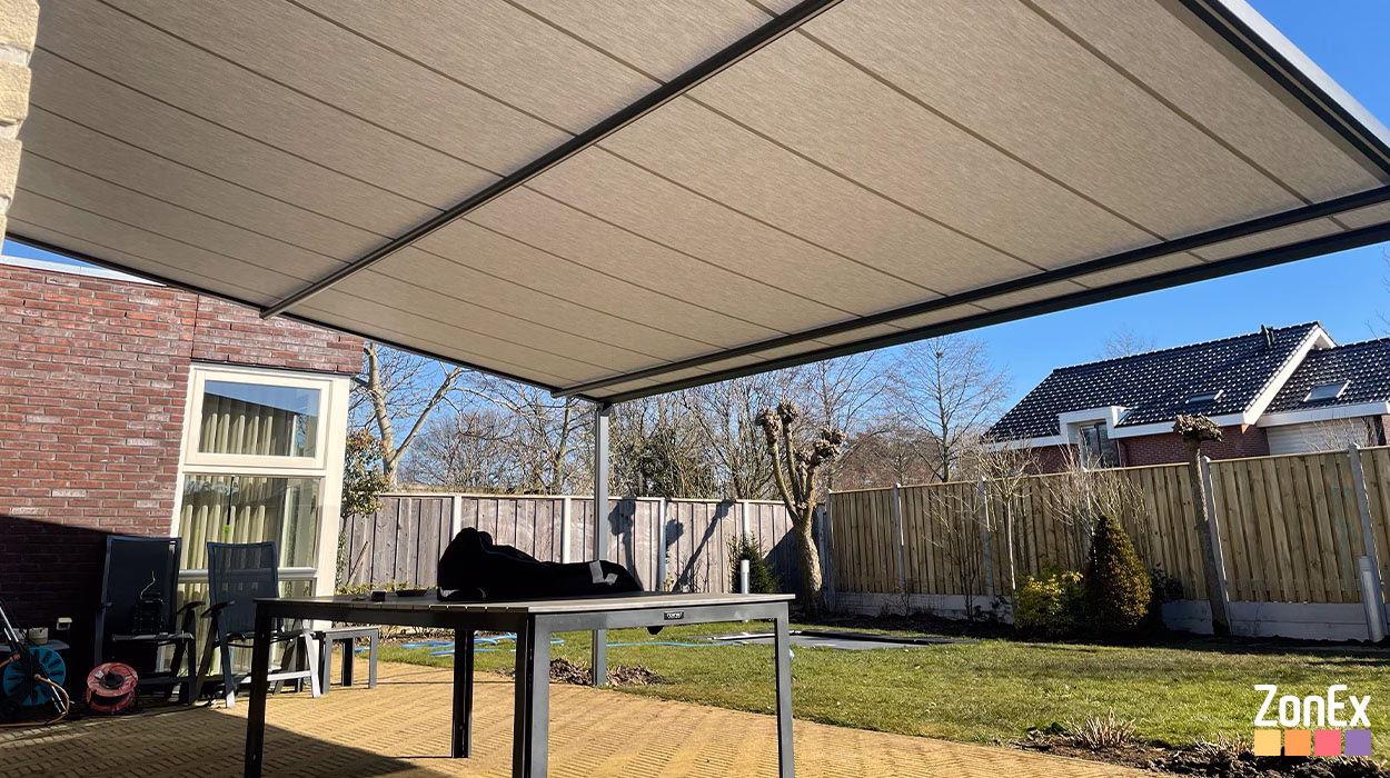 Pergola B128 Brustor aangebouwd aan woning