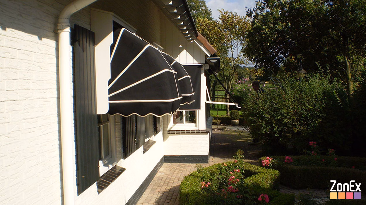 Vrijstaande woning met markiezen klassieke stijl